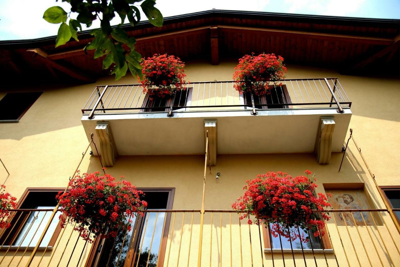 La Bella Dormiente B&B Castellamonte ภายนอก รูปภาพ