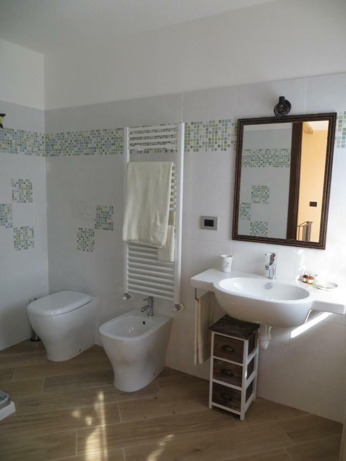 La Bella Dormiente B&B Castellamonte ภายนอก รูปภาพ